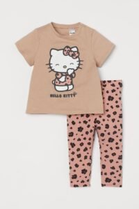 H&M - 2-piece printed set hello kitty
