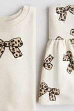 HM - 2-piece sweatshirt and skirt set - Image 2